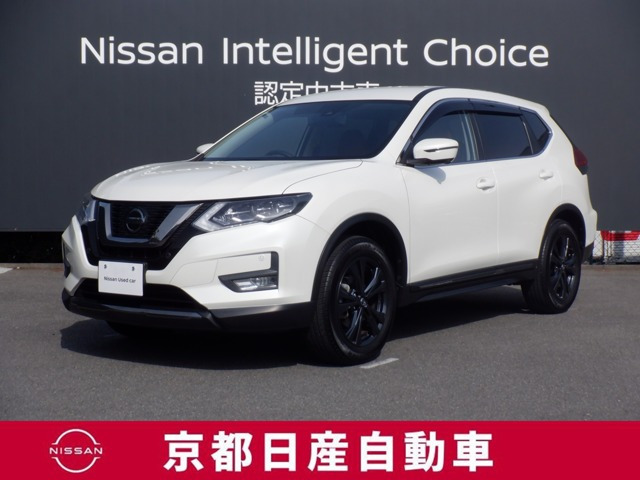エクストレイル 2.0 20Xi レザーエディション 2列車
