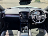XC40 T4 AWD Rデザイン 4WD 