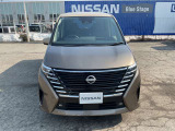 セレナ 1.4 e-4ORCE ハイウェイスターV 4WD 