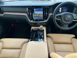 V60 リチャージ PHEV T6 AWD アルティメット 4WD 