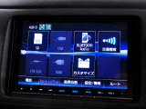 CD、DVD、Bluetooth、AM、FM、スマートフォン接続ができます。