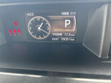 こちらの車には、1年間 走行距離無制限の保証が付いております。