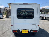 年間車検台数3,500台の自社指定整備工場にて車両を隅々まで点検整備!お客さまに安心・安全をお届けいたします!
