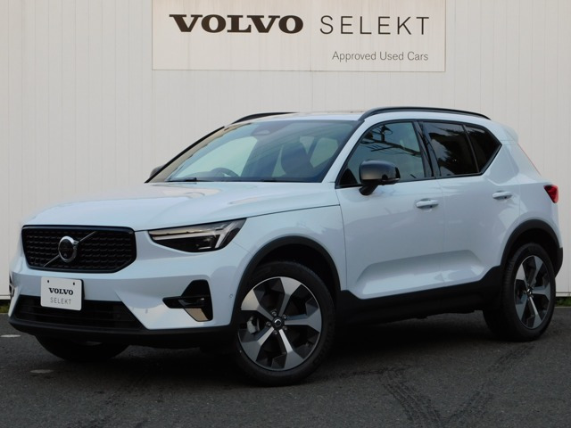 XC40 ウルトラ B4 AWD ダークエディション 4WD 