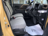 運転席シートも綺麗です☆