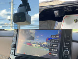 純正前後ドラレコです。もしもの時にしっかり記録が残ります。ナビの画面で映像確認やドラレコの操作ができます。
