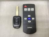 キーレスエントリー付きです。ドアの開け閉めの際に、ボタン操作でキーの差し込み不要です。