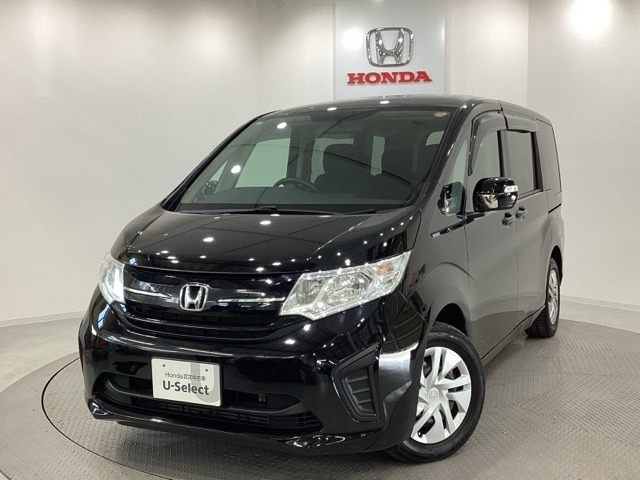 ステップワゴン 1.5 B 4WD 
