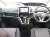 セレナ 2.0 ハイウェイスター Vセレクション 4WD 