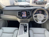 XC90 ウルトラ T8 AWD プラグイン ハイブリッド 4WD 