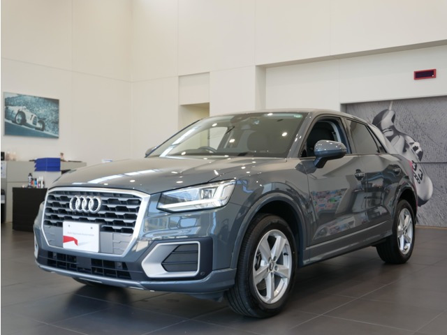 Q2 1.0 TFSI スポーツ 