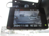 映像と音声で運転を記録してくれるので万が一の時にも安心です。