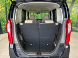 普段のお買い物や通勤、送迎等に十分な荷室スペースを確保しております。セカンドシートを倒すと、大きな荷物の積載も可能です♪