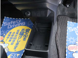 ご来店の際はご回覧のお車が他店舗に移動していたり売約、商談中になっている場合もございます。無料見積もり、またはお電話にてすぐにご返答いたしますのでお気軽にお問合せ下さい。