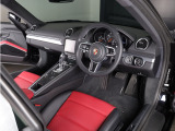 ポルシェセンター 北大阪認定中古車センター/正規ディーラーだからこそ出来る安心、安全、信頼の高品質の車両で御座います。