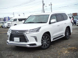 LX 570 4WD 本革レザーシート・メーカーナビBモニター