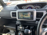 車庫入れラクラク、バックモニター付!バック駐車が苦手な方でもこれなら安心ですね☆