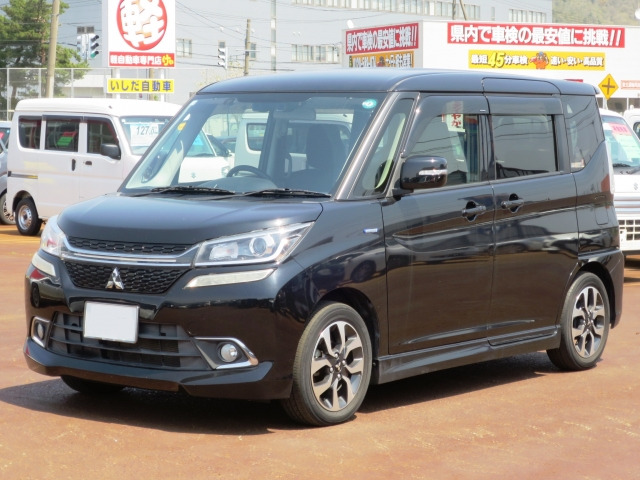 デリカD:2 1.2 カスタム ハイブリッド MV 4WD 