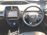 プリウス 1.8 S セーフティ プラス ツートーン 修復歴無し