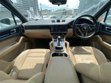 カイエン 3.0 4WD 本革シート