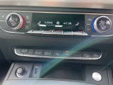 オートエアコンは運転席側と助手席側でそれぞれ自由に温度設定ができ、更に冬場に嬉しいシートヒーターが装備されています!