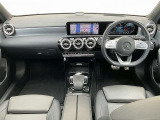 Aクラスセダン A250 4マチック AMGライン 4WD 4マチック AMGライン 4WD