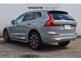 VOLVOの安全機能は前方だけではなく後方も監視しています