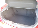 【車屋】として、長く車業界に従事した経験豊富なスタッフが在籍しております。