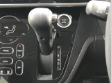 気になる車はすぐにお問い合わせください!画面右側の0066から始まる無料ダイヤルからお問い合わせ下さい!専門スタッフがお車のご質問にお答えいたします!