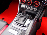 高額パーツを多数装備したカスタムGR86の入庫!TRDフルエアロを装着しGRAESDampers、WORK VS18AW、ワンオフマフラーなどの高額パーツに加え、トヨタ9インチSD地デジナビなど充実装備の一台