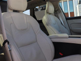 XC60  D4 AWD インスクリプション 4WD 本革シート