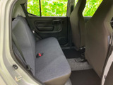運転席側後部座席