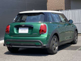 MINI正規販売店のお車は、全てのお車にMINI認定中古車の保証書が発行されます。保障約款もございますので保障内容が明確でございます。お客様にご安心してお乗り頂けますよう、全力でお客様をサポート致します。