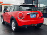 中古車は一物一価。お客様にピッタリなお車に会えるように、スタッフが全力でサポート致します!豊富な知識を持ったスタッフと共に、あなただけの1台を一緒に見つけましょう!