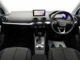 Q2 35 TFSI アドバンスド 