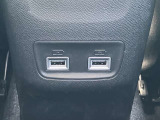 リアUSB