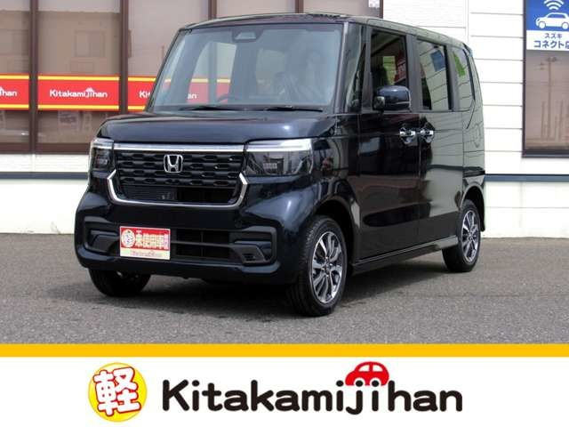 N-BOXカスタム  カスタム 660 4WD