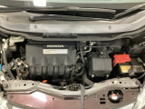 ホンダスタッフがしっかり整備して保証付きにてお渡し致します。エンジンルーム&室内ルームともにクリーニング済みで清潔です。快適なドライブをお楽しみください。