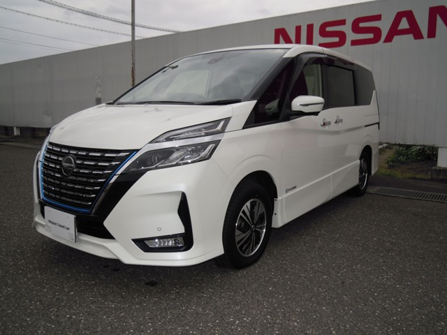 セレナ 1.2 e-POWER ハイウェイスター V 