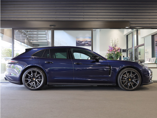 ポルシェ　パナメーラ4 E-hybrid スポーツツーリスモ　純正ラバーマット ポルシェ パナメーラ4 E-hybrid スポーツツーリスモ 純正ラバー