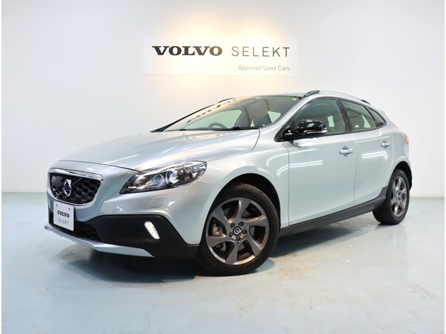 V40クロスカントリー D4 ディーゼル 