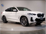 BMWのダイナミック且つエモーショナルなスタイルを印象付けるキャラクターライン(プレスライン)眺めているだけで溜め息の出る美しさです☆
