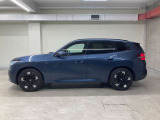 BMWのダイナミック且つエモーショナルなスタイルを印象付けるキャラクターライン(プレスライン)眺めているだけで溜め息の出る美しさです☆