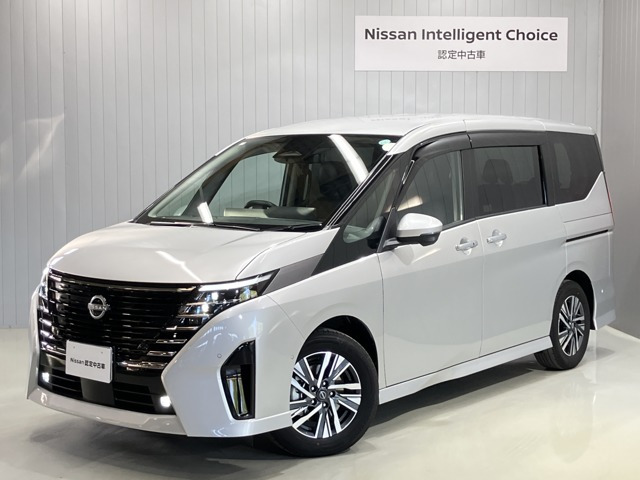 セレナ 1.4 e-POWER ルキシオン 