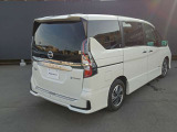セレナ 1.2 e-POWER ハイウェイスター V 