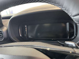 快適なショールームにて、お車選びのお手伝いから、ご購入後の整備待ちまで、ご対応致します。