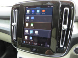 Google搭載のボルボなら、車内にいながら多彩なデジタルライフをお楽しみいただけます。Google Playから必要なアプリをダウンロードして、有意義な移動時間を楽しみましょう。