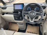 納車から1ヶ月を目安に無料点検を受けていただけます。(最寄りの日産のお店でも可能です)