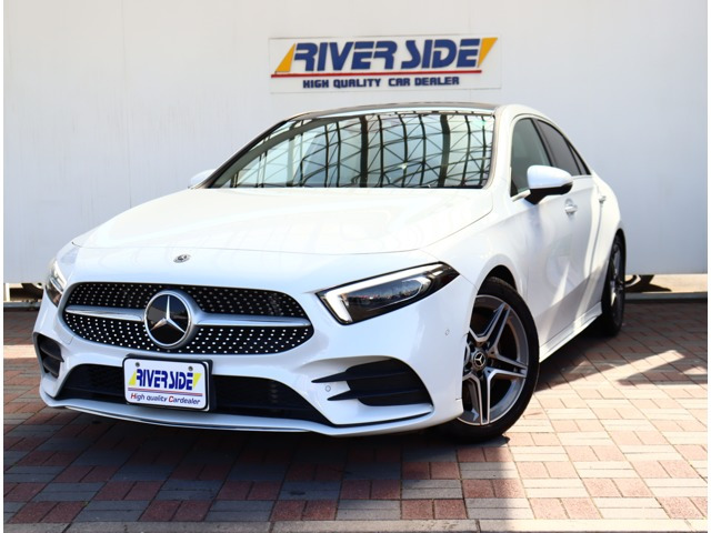 メルセデス・ベンツ Aクラスセダン A250 4マチック AMGライン 4WD