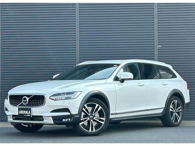 V90クロスカントリー T5 AWD サマム 4WD 本革シート